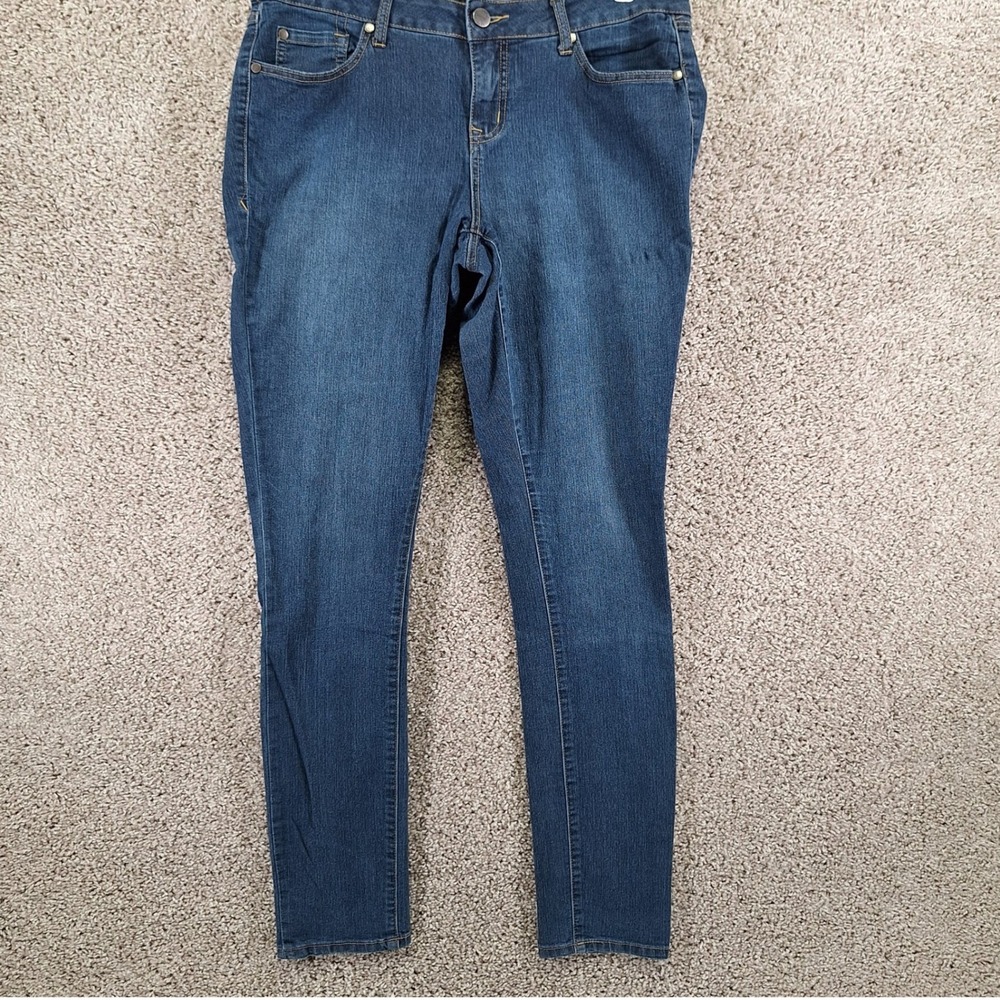 Torrid Jeans Womens 12T (Fits 35x31) Medium Wash Denim Skinny Casual Streetwear